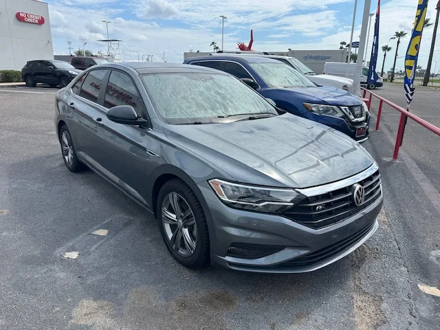 2020 Volkswagen Jetta R-Line's photo