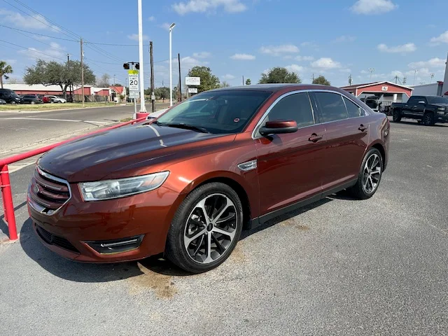 2016 Ford Taurus SEL