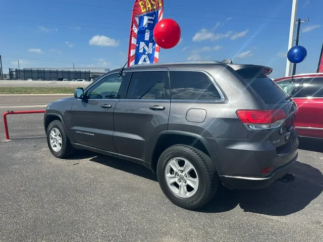 2015 Jeep Grand Cherokee Laredo E - Photo 2